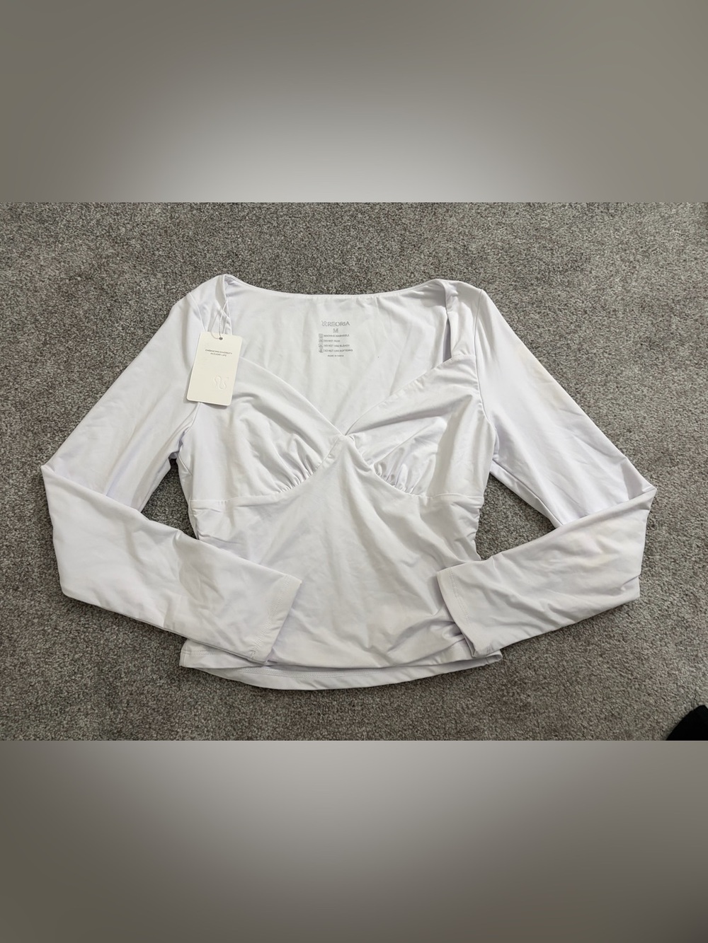 REORIA Women's Sweetheart Neck Long Sleeve Ruched Top White Medium